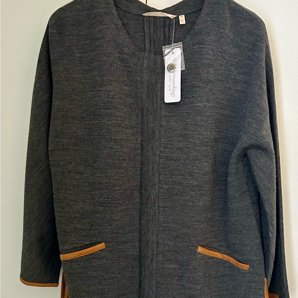 Soft Surroundings Sweaters - Soft Surroundings Gray and Tan Sweater